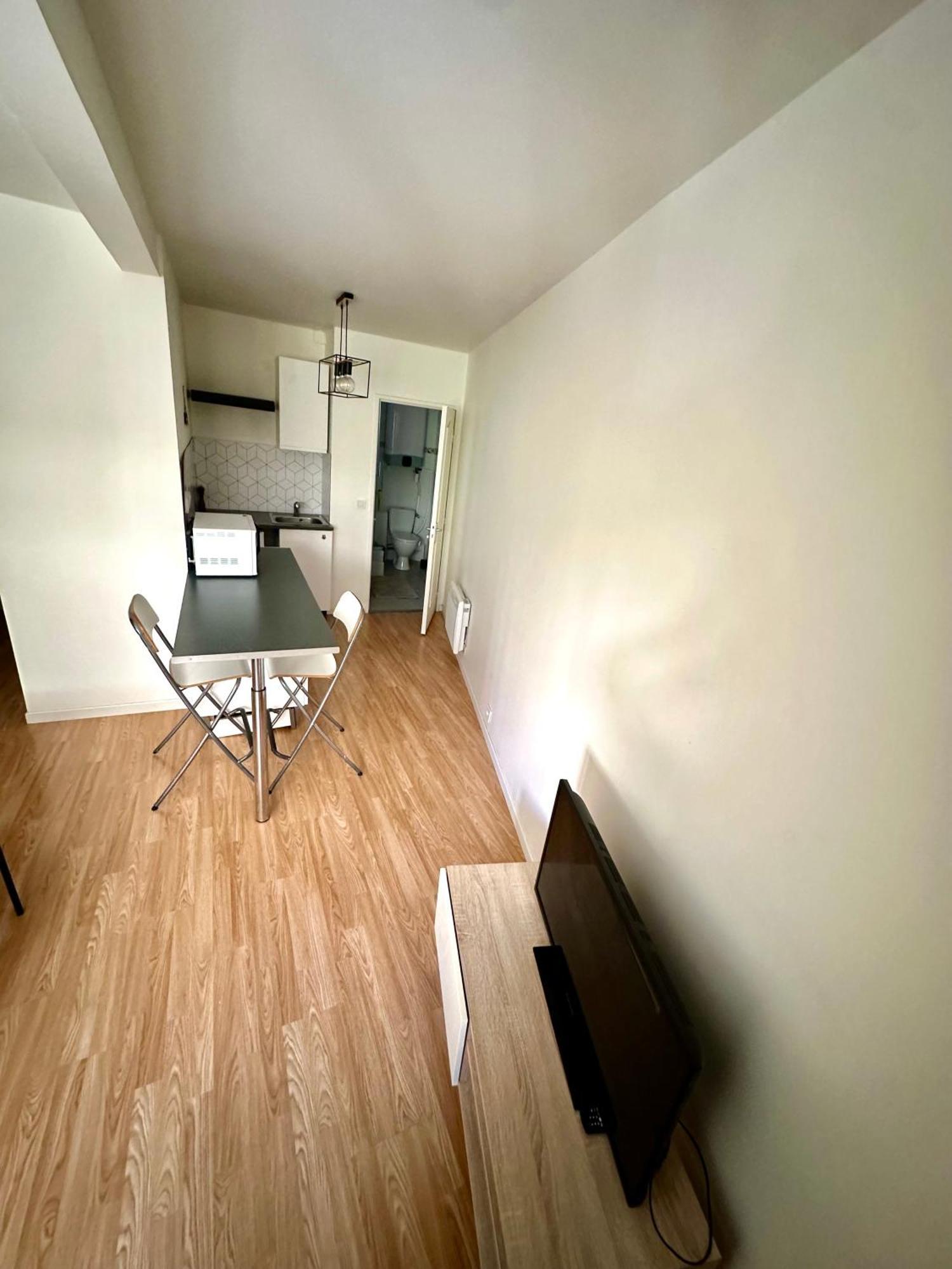 Magnifique Studio Lumineux Et Confortable Au Coeur Du Centre-Ville De Toulon Buitenkant foto