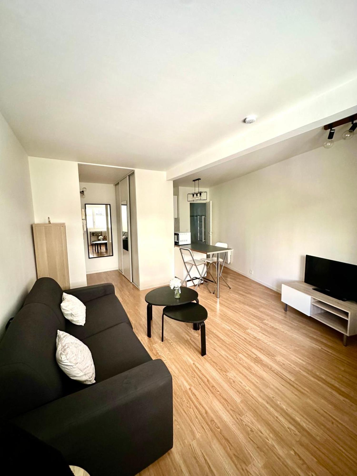 Magnifique Studio Lumineux Et Confortable Au Coeur Du Centre-Ville De Toulon Buitenkant foto